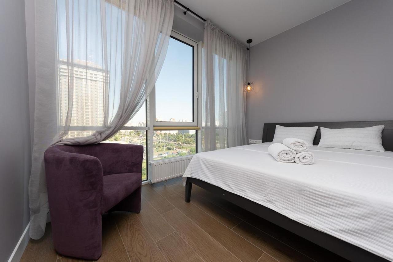Stylish Panoramic Apartments. Smartplaza. Metro Minskaya Κίεβο Εξωτερικό φωτογραφία