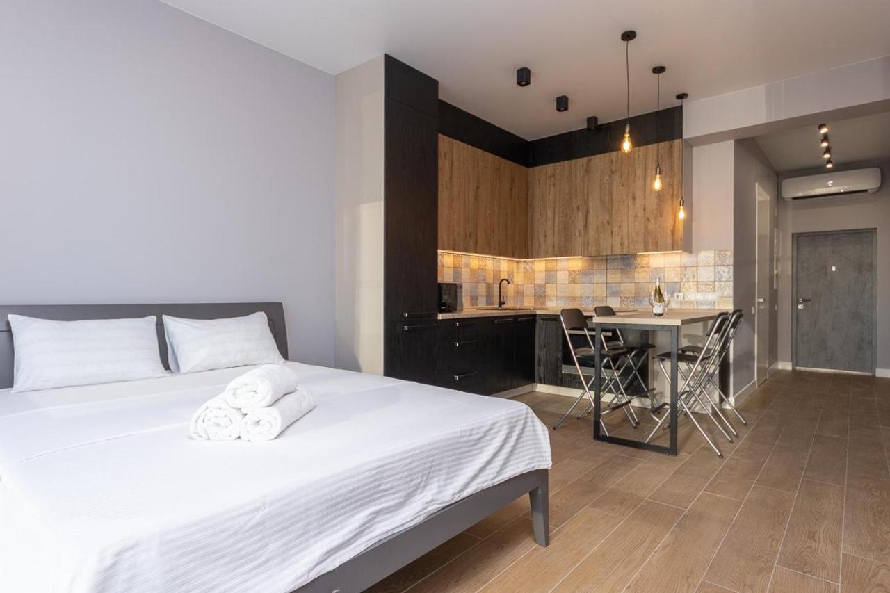 Stylish Panoramic Apartments. Smartplaza. Metro Minskaya Κίεβο Εξωτερικό φωτογραφία
