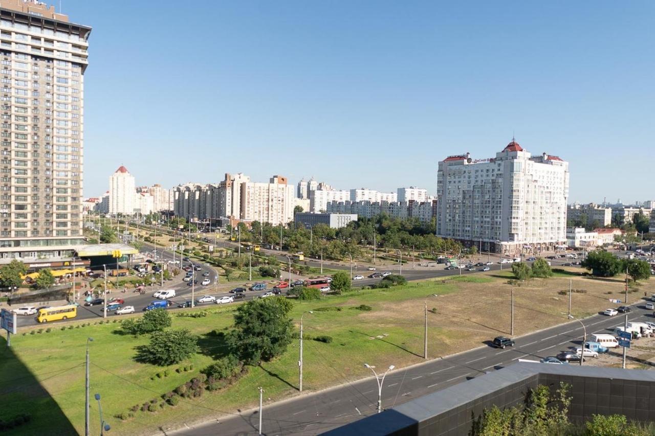 Stylish Panoramic Apartments. Smartplaza. Metro Minskaya Κίεβο Εξωτερικό φωτογραφία